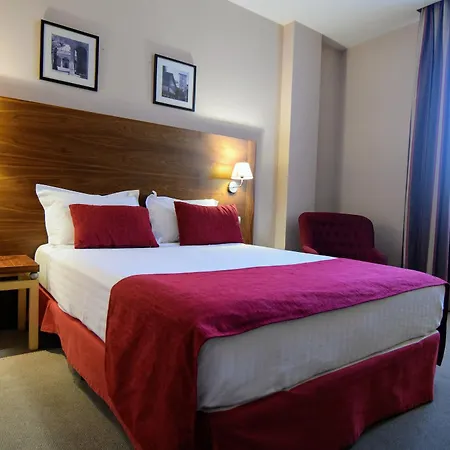 Hotel Hospedium Casino Del Tormes 4*