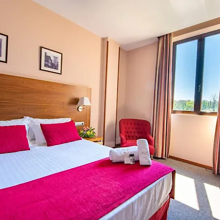 Hospedium Casino Del Tormes