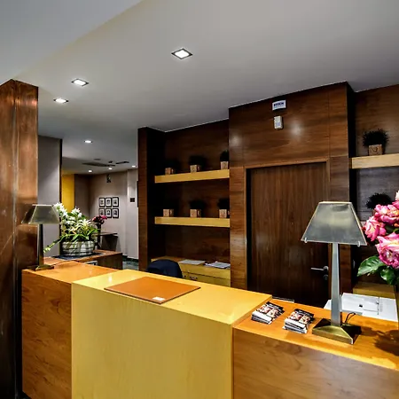 Hospedium Casino Del Tormes Hotell