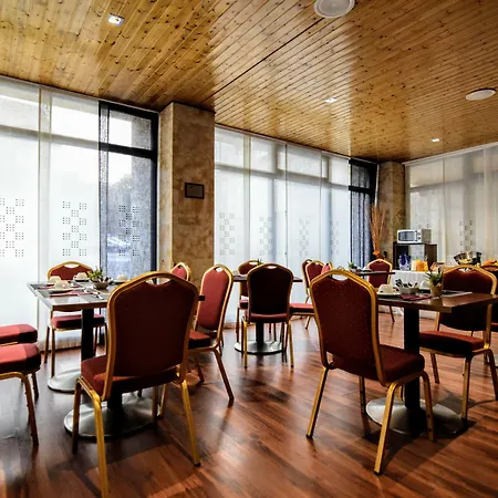 Hospedium Casino Del Tormes 4*