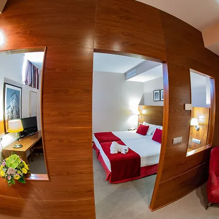 Hospedium Casino Del Tormes Hotell